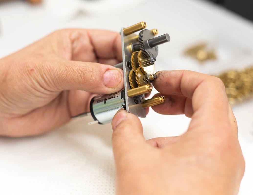 Leistungen von Gerhard Grießbach Glashütte - Dental- und Feinmechanik Ahrendt