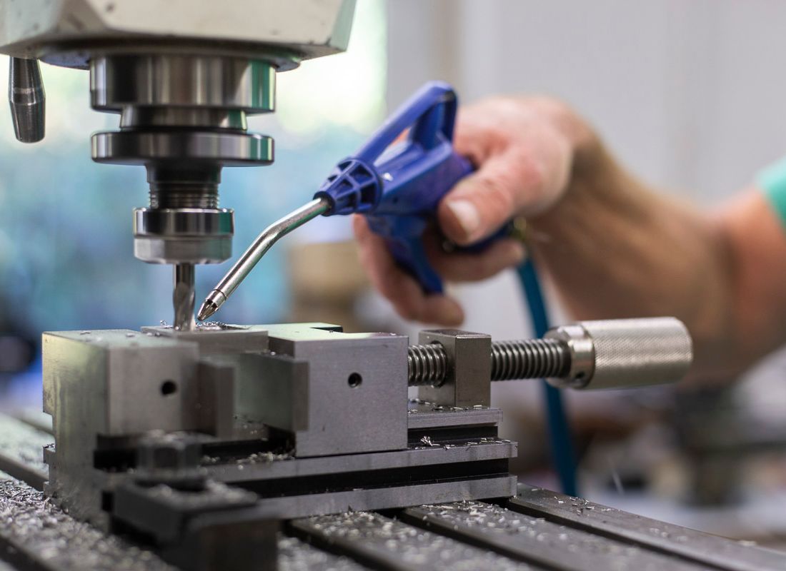 Leistungen von Gerhard Grießbach Glashütte - Dental- und Feinmechanik Ahrendt