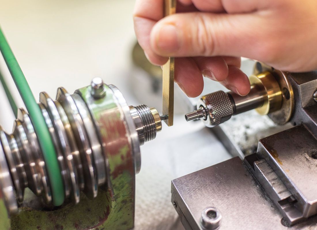 Leistungen von Gerhard Grießbach Glashütte - Dental- und Feinmechanik Ahrendt